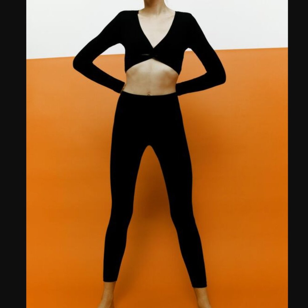 ZARA LINGERIE COLLECTION RIBBED STRETCH BLACK SEAMLESS CROP TOP WITH KNOT